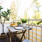 Apartment Staytime - Honey Base